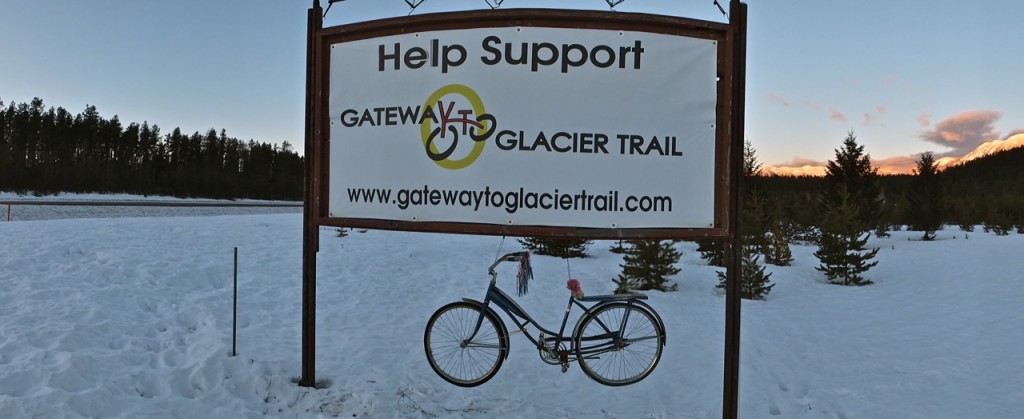 gateway-to-glacier-trail-highway-sign